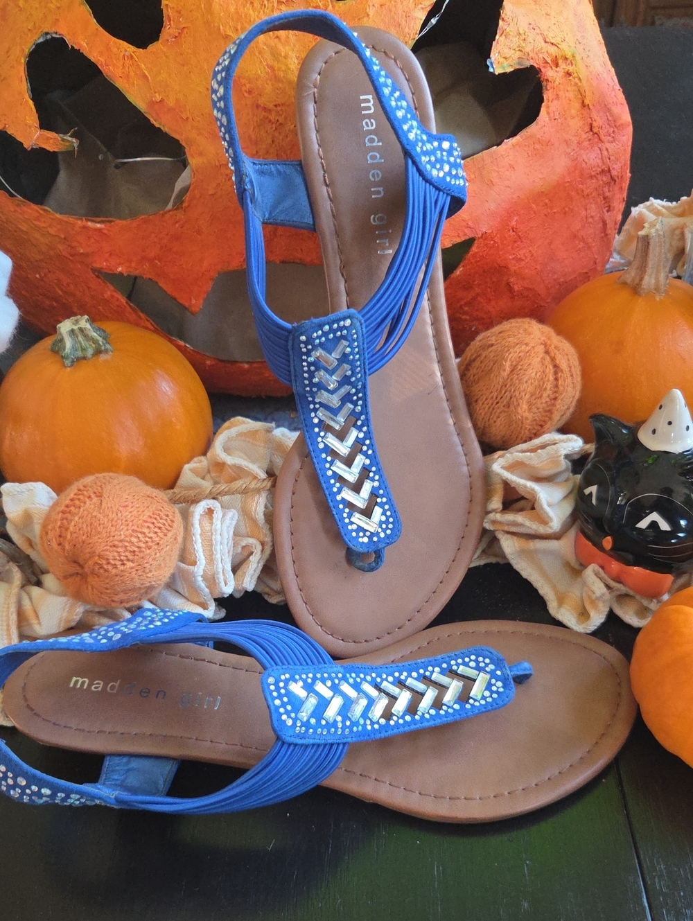 Madden Girl Royal Blue Jeweled T-Strap Sandals Size 7.5